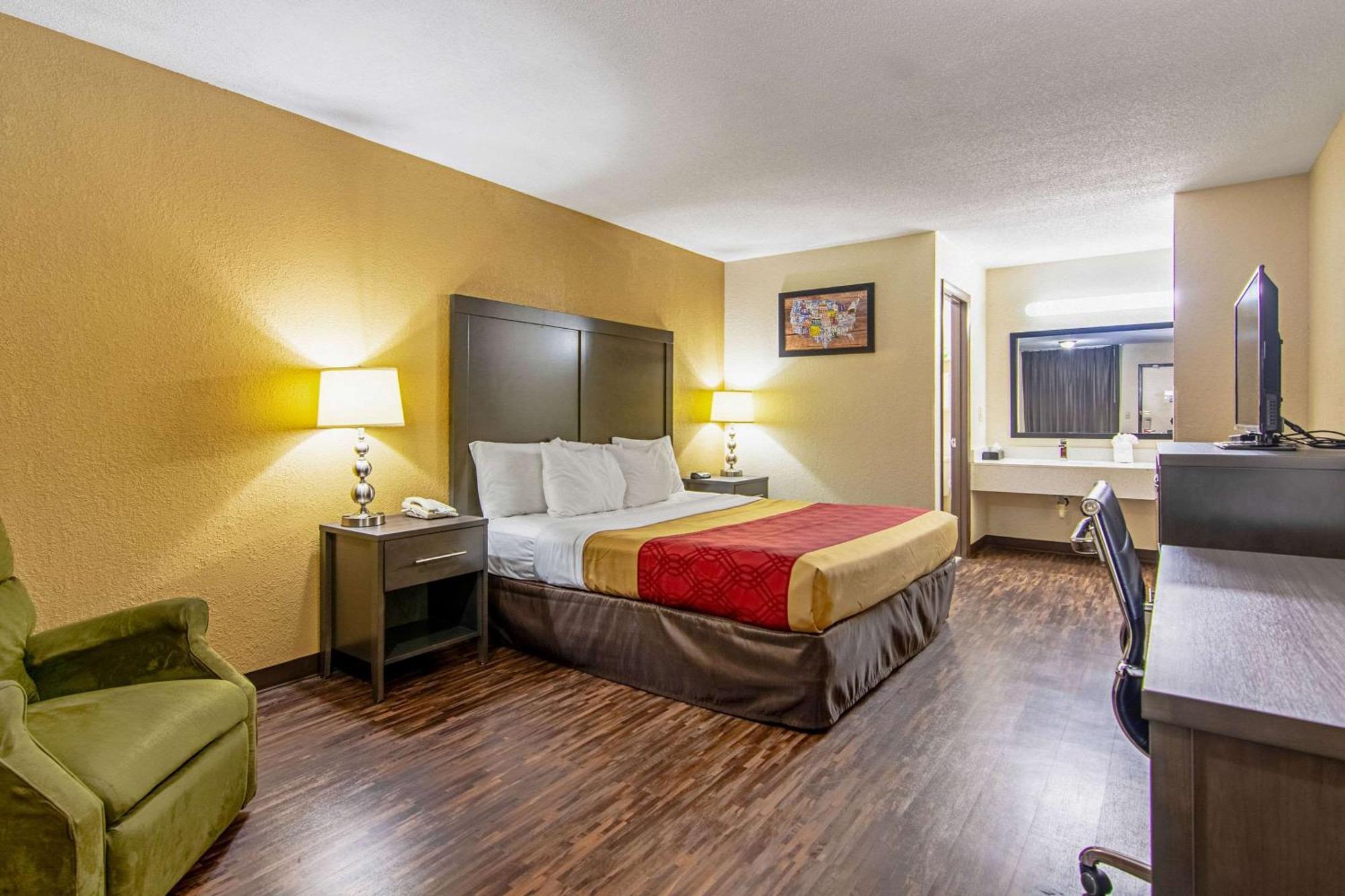 Econo Lodge Inn & Suites Matthews - Charlotte Εξωτερικό φωτογραφία
