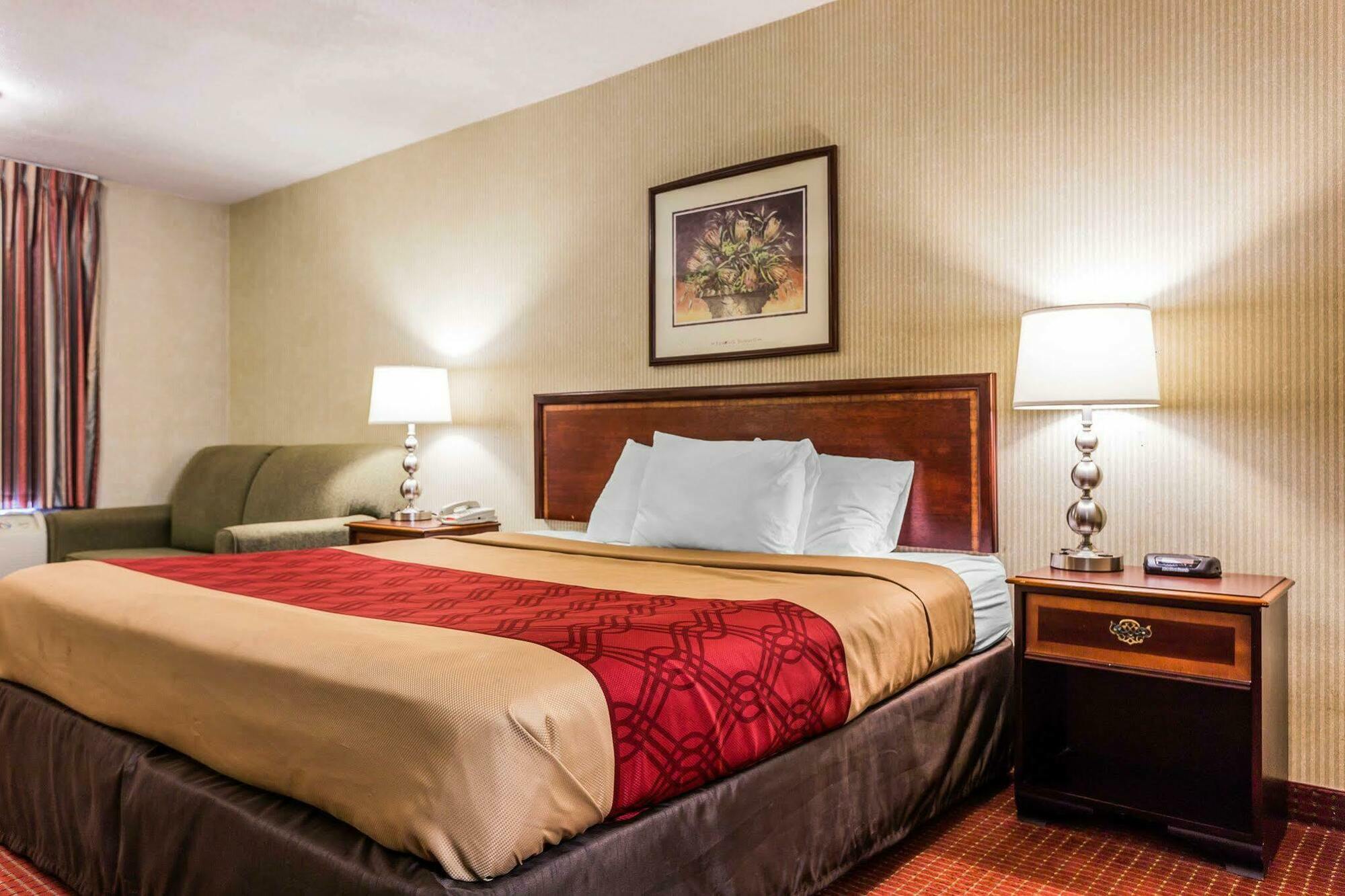 Econo Lodge Inn & Suites Matthews - Charlotte Εξωτερικό φωτογραφία
